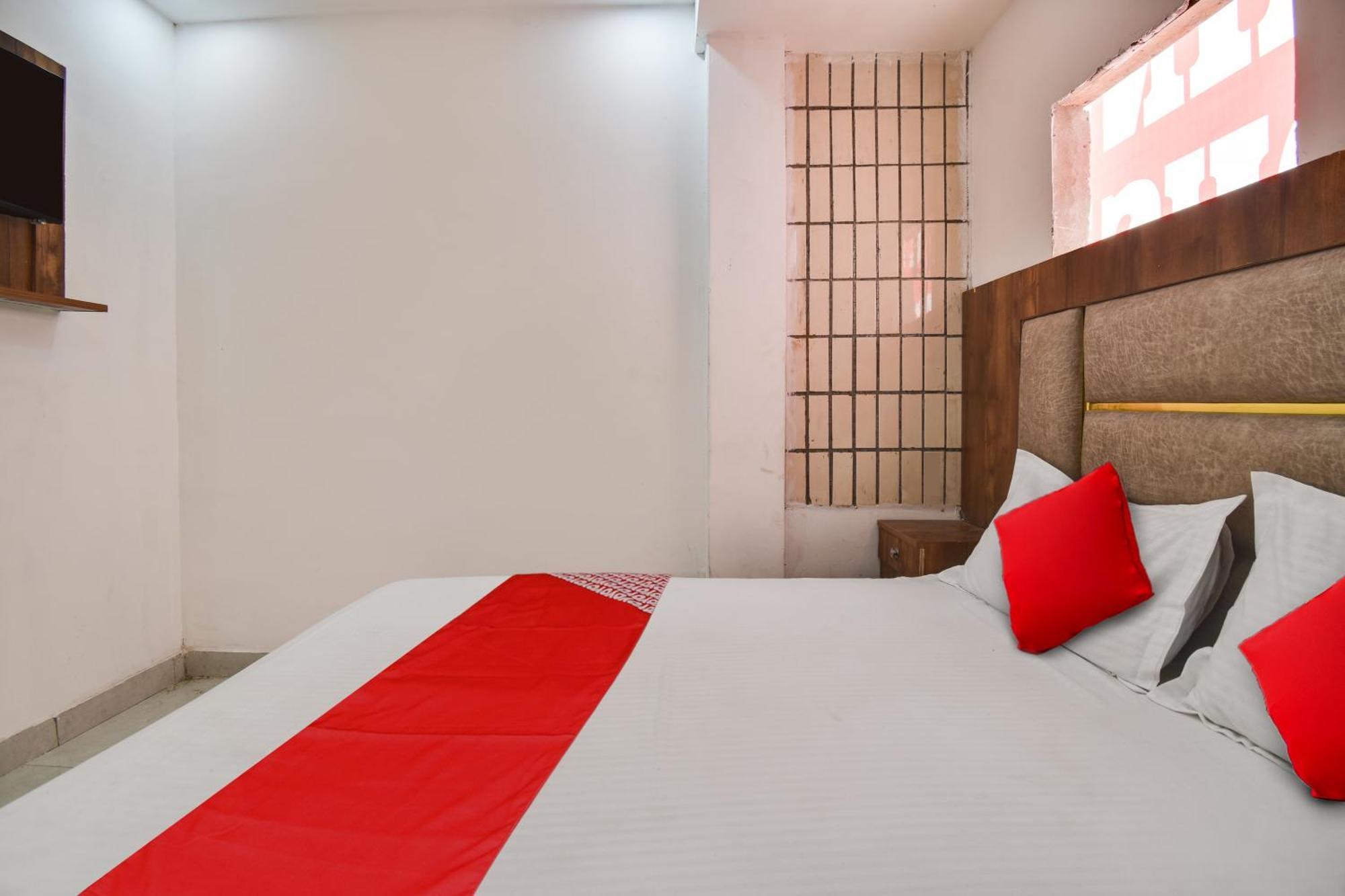 Hotel O Golden King Guest House New Delhi Exterior photo