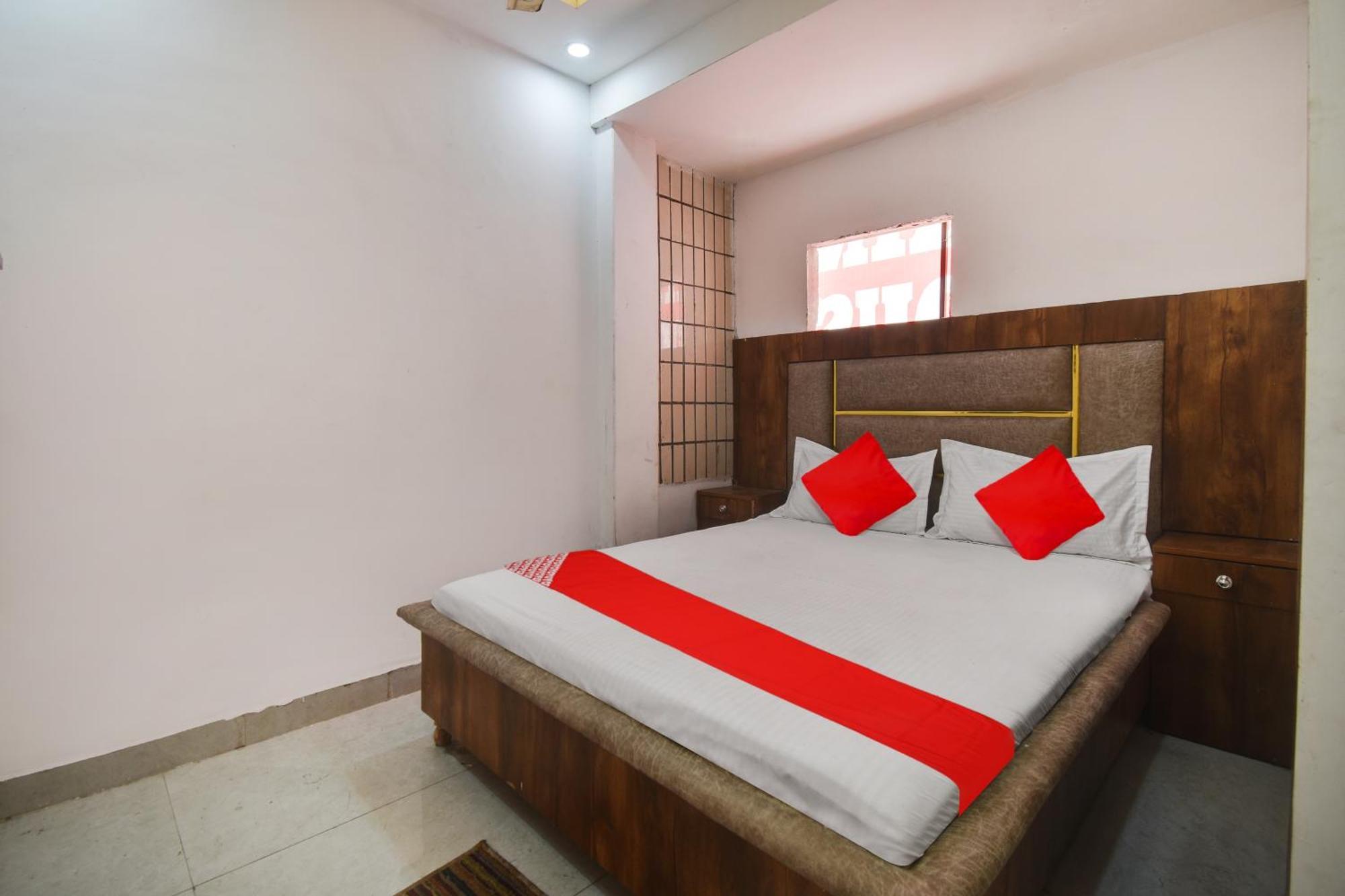 Hotel O Golden King Guest House New Delhi Exterior photo